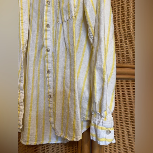 Universal Thread | button up top - Picture 5 of 10